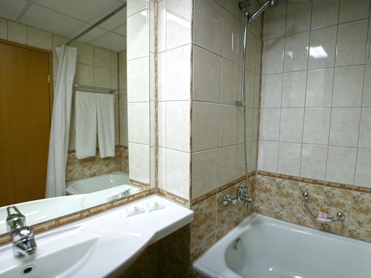 Отель Hotel Bulgaria Добрич-27