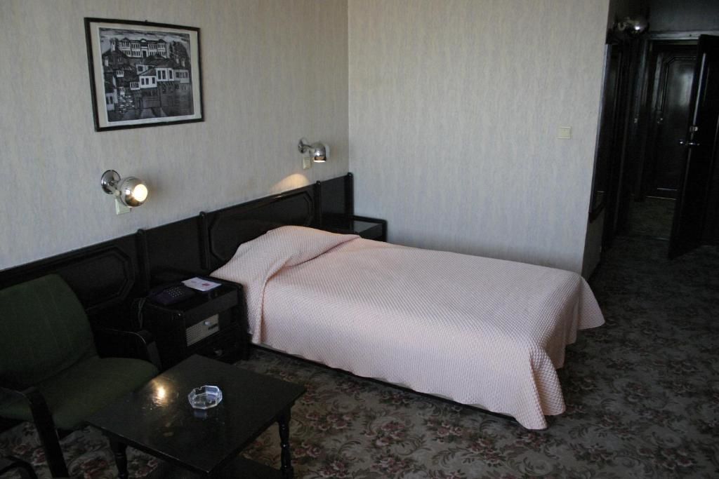 Отель Hotel Bulgaria Добрич-35