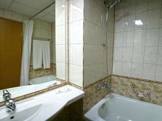Отель Hotel Bulgaria Добрич Одноместный номер с ванной-4