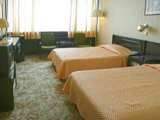 Отель Hotel Bulgaria Добрич Двухместный номер эконом-класса с 1 кроватью-1